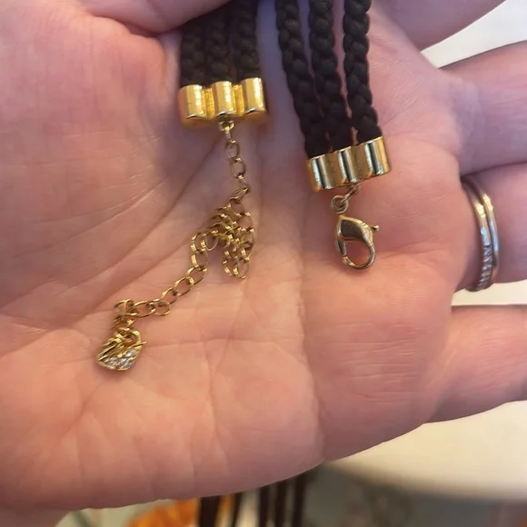 Swarovski large Crystal on rope pendant - Picture 13 of 13